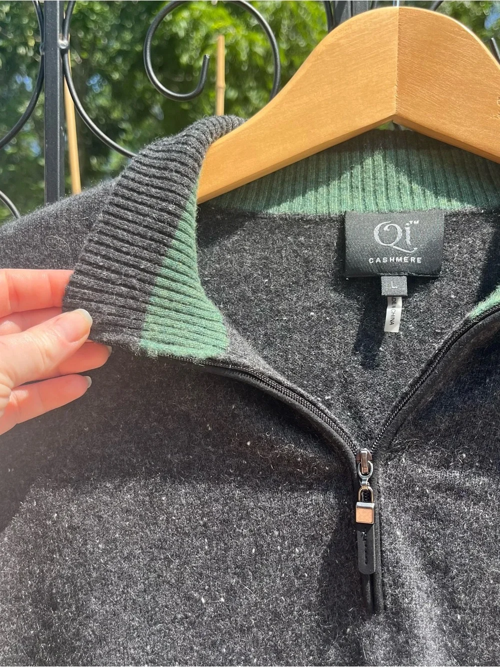 Qi Cashmere Men’s Charcoal Gray 1/4 Zip Pullover Sweater Size L Luxury Preppy